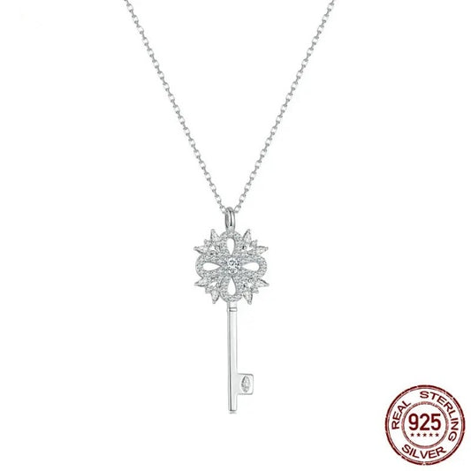 Qawwiy 925 Sterling Silver Snowflake Key Pendant Necklace
